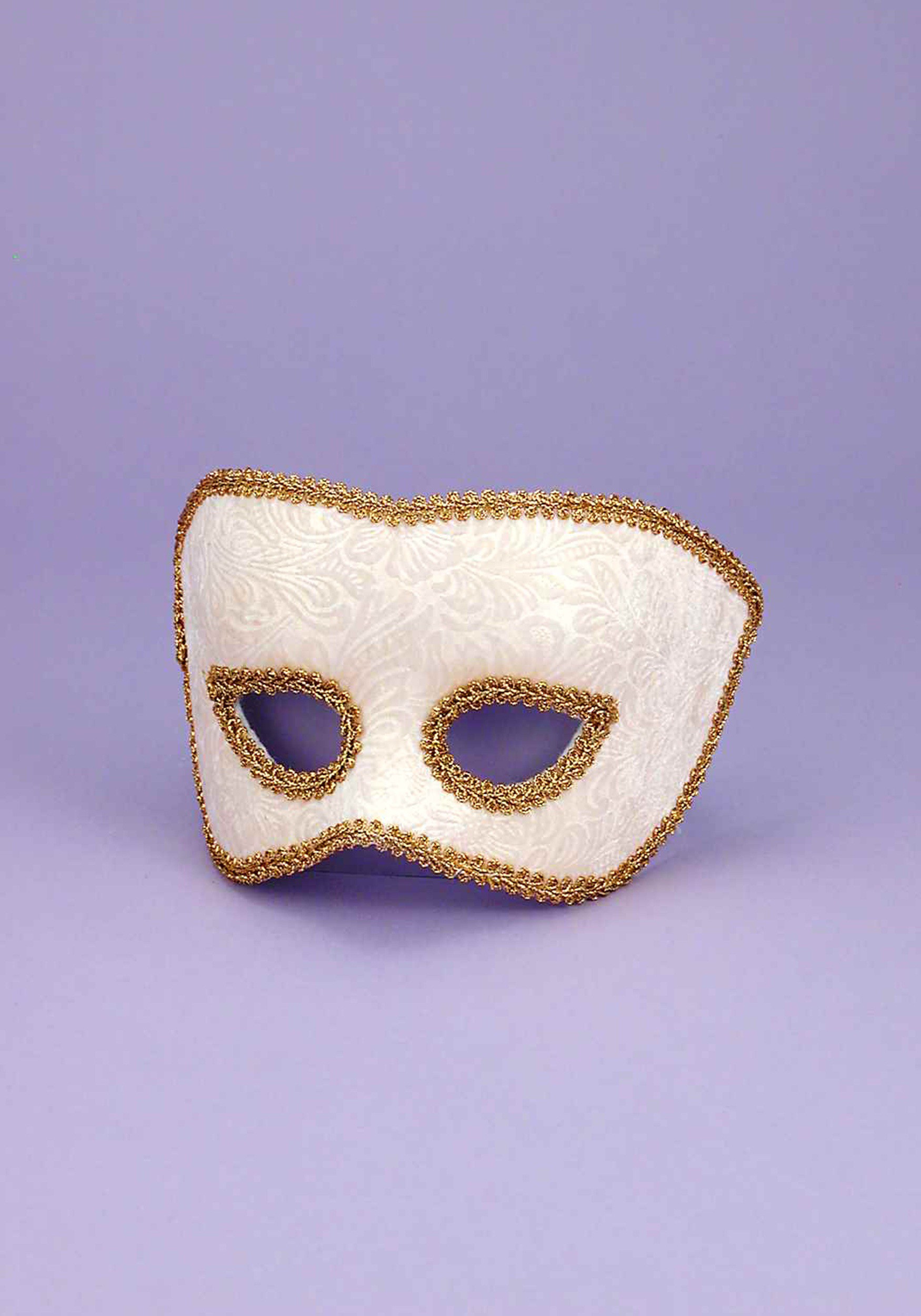 The Karneval Beige Mask