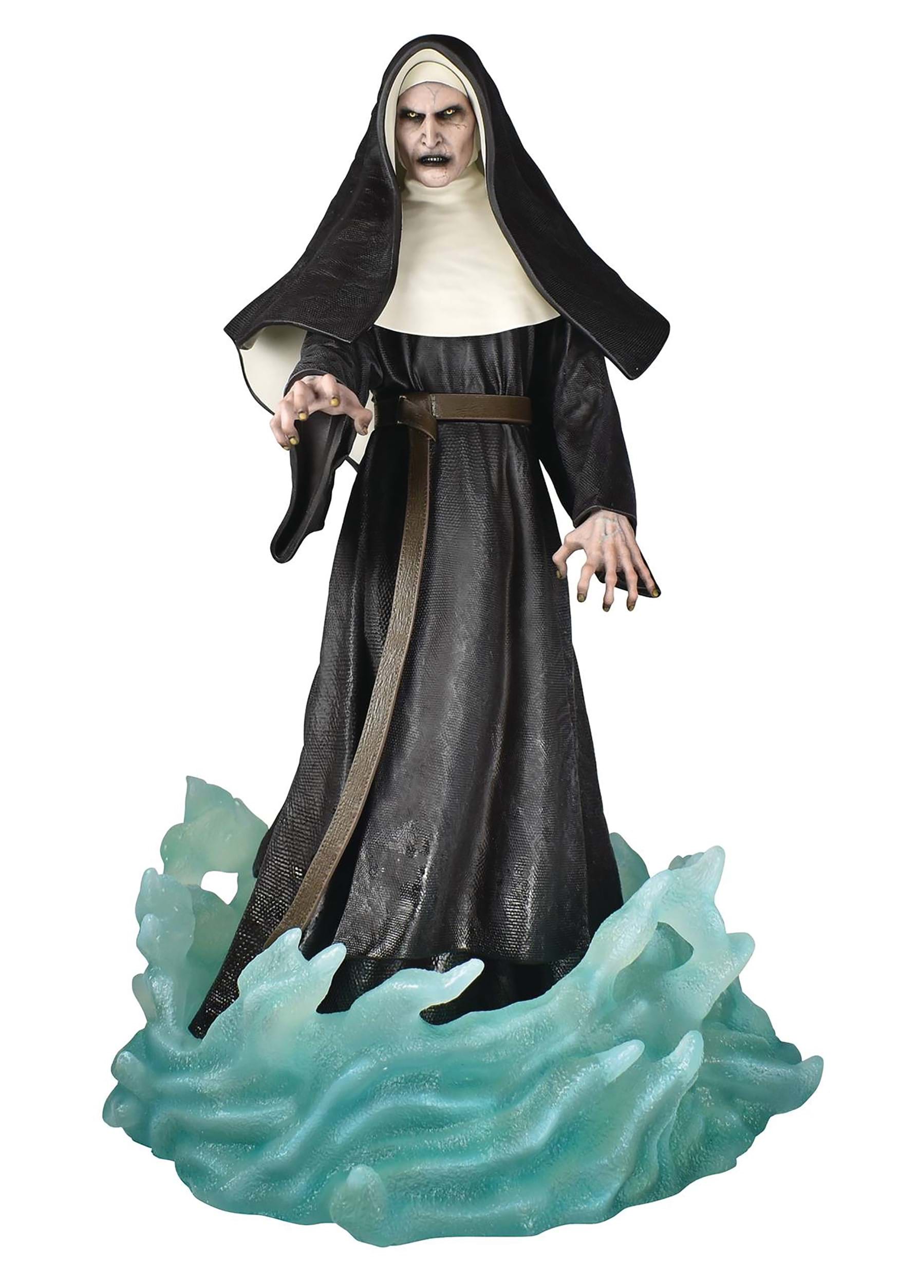 The Nun Diamond Select Gallery PVC Statue , Horror Collectibles