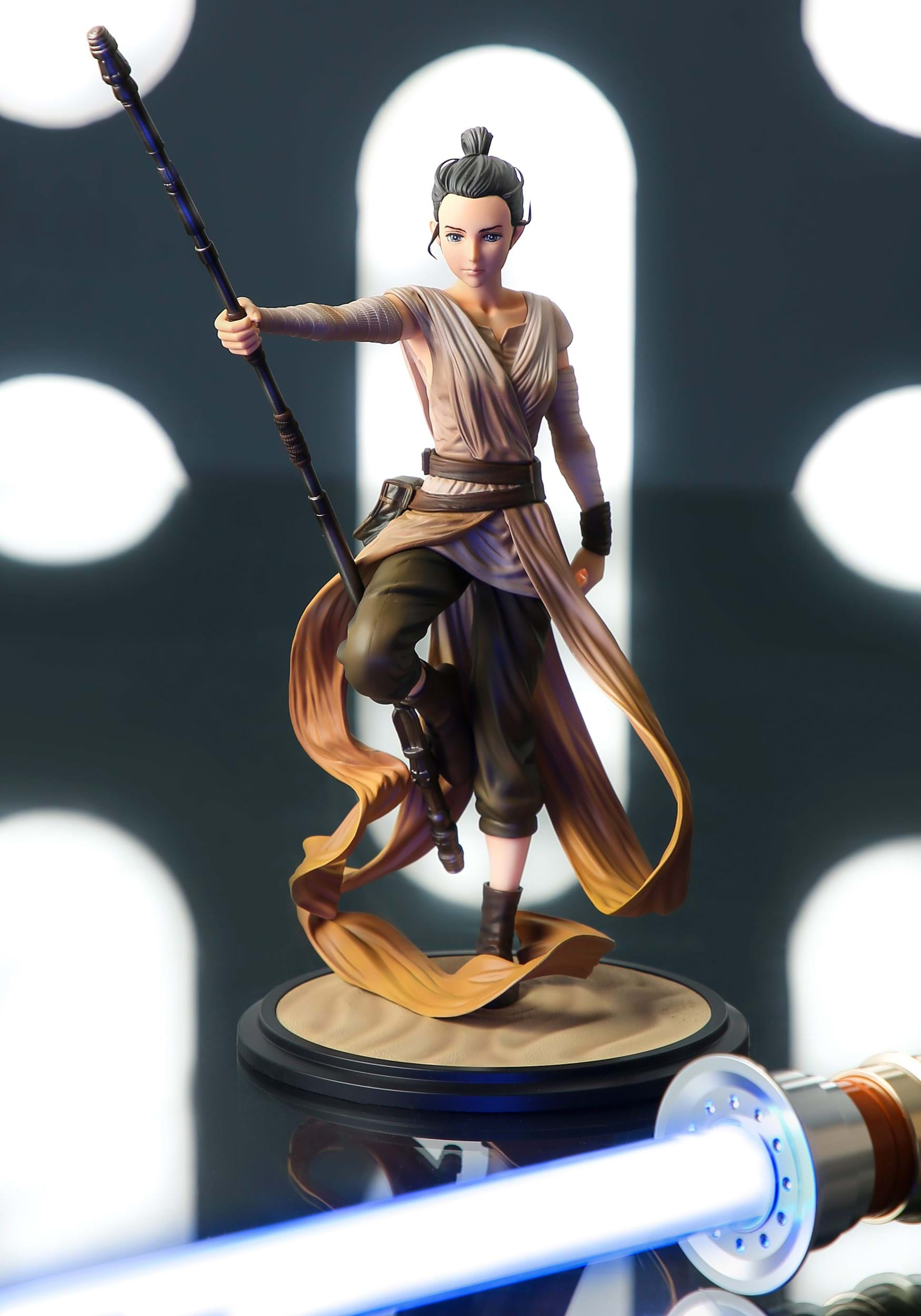 Star Wars | Rey Descendant of Light ArtFX Artist Series Collectible