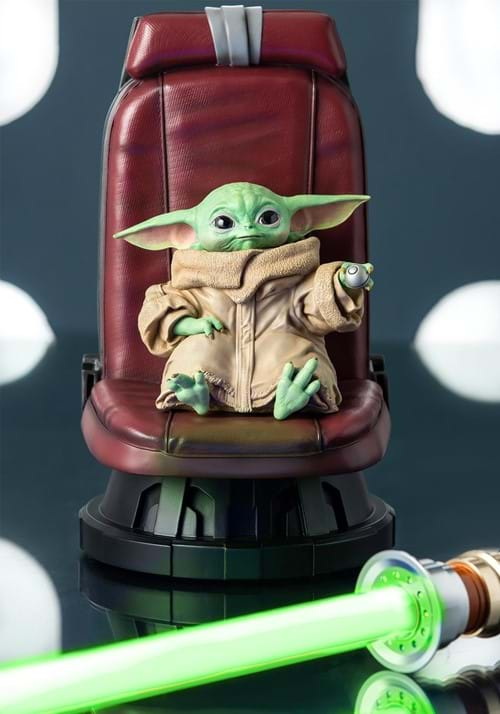 Star Wars The Mandalorian Child in Chair Statue-Update