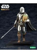 Mandalorian and Grogu ArtFX with Beskar Staff Statue Alt 2