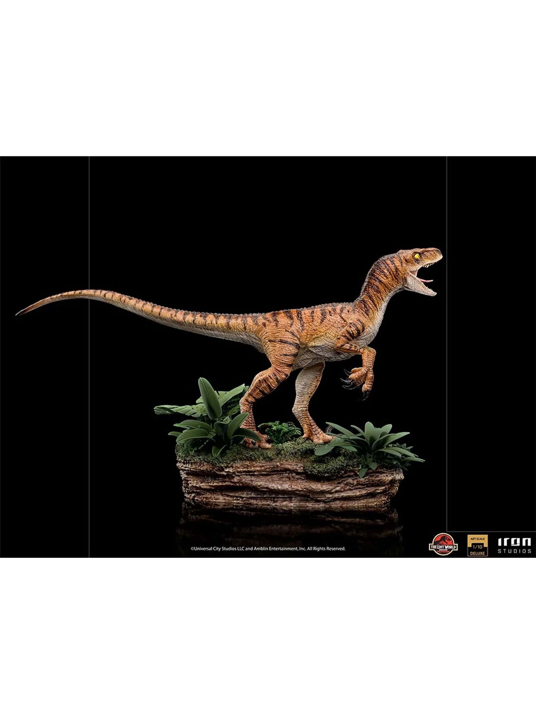 Deluxe 1/10 Art Scale Jurassic Park Velociraptor Statue