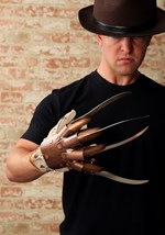 Replica Freddy Krueger Glove